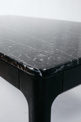 Jedálenský stôl MELBIN MRAMOR