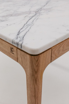 Jedálenský stôl MELBIN MRAMOR